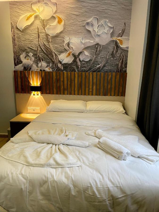 Hotel By Samarkand Travel Agency Istanboel Buitenkant foto